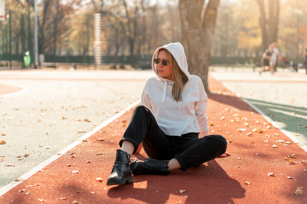 7 Fresh Ways to Style Athleisure Outfits for a Chic and Sporty Look